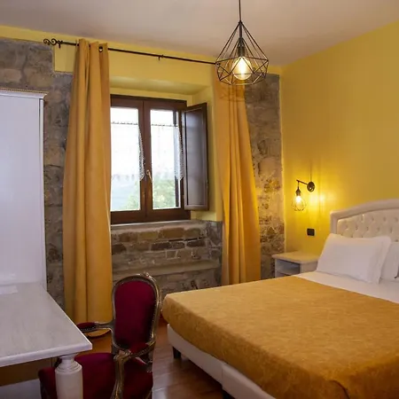 Willa Basilicata Foresteria Di San Leo Esclusiva Con Piscina Trivigno